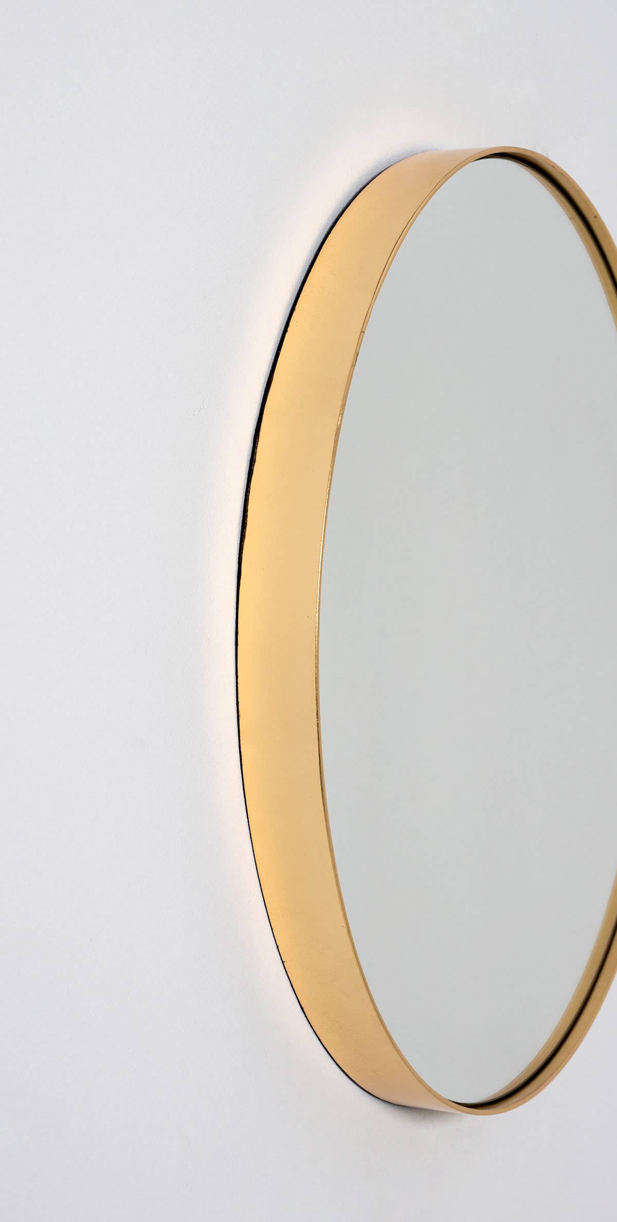 Round Gold Mirror. 51*51*4 cm